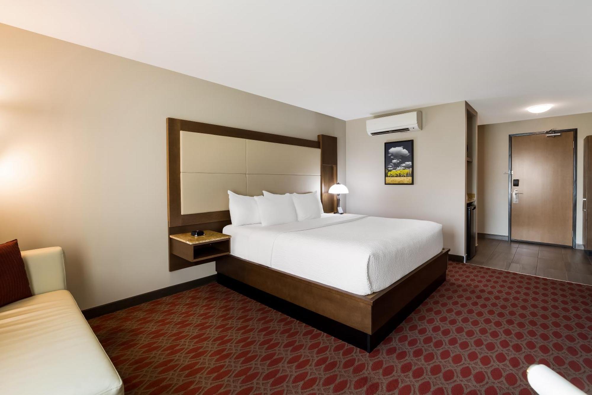 วินด์แฮม ดาร์เดน แคลกรี แอร์พอร์ต Hotel คาลการี ภายนอก รูปภาพ