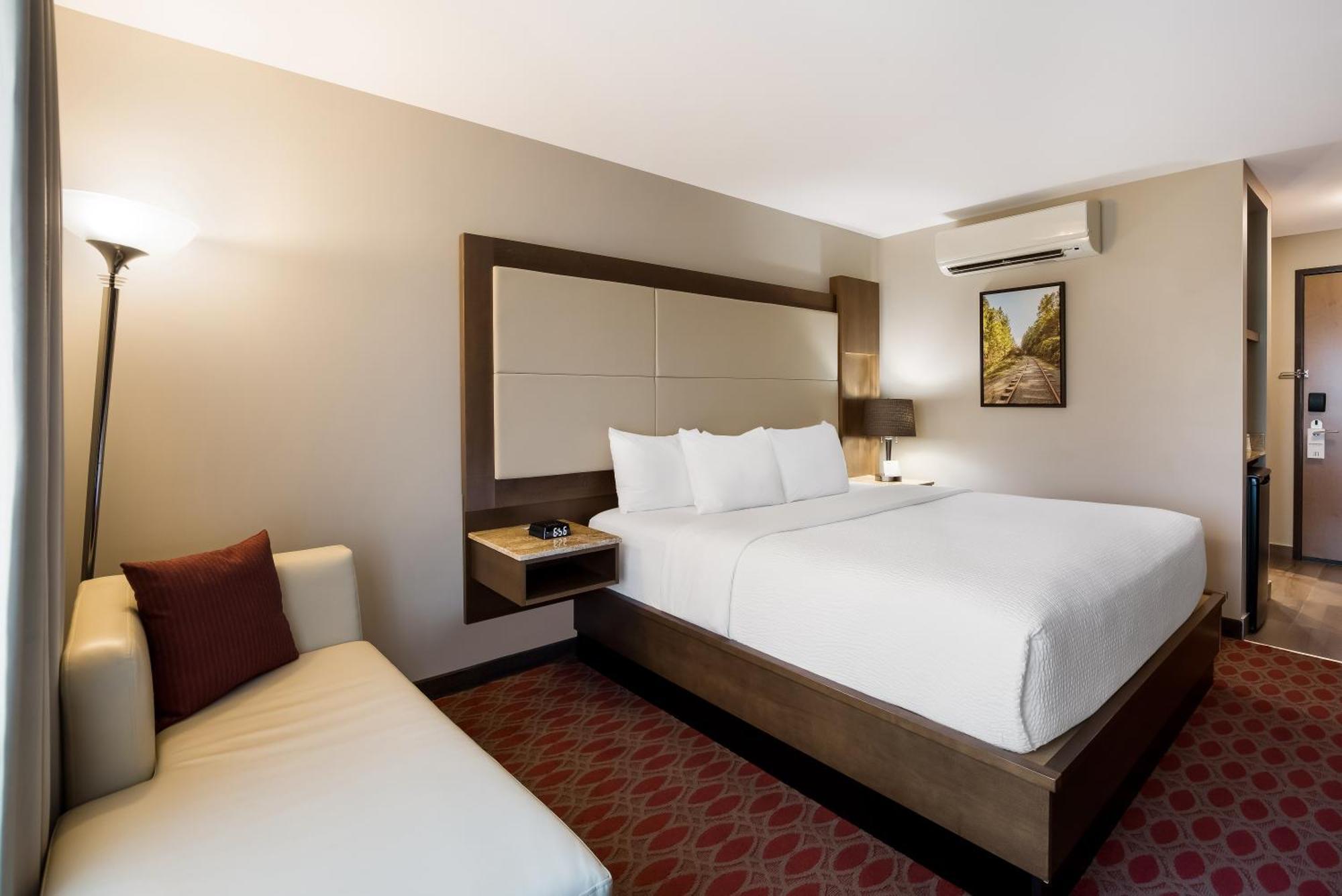 วินด์แฮม ดาร์เดน แคลกรี แอร์พอร์ต Hotel คาลการี ภายนอก รูปภาพ
