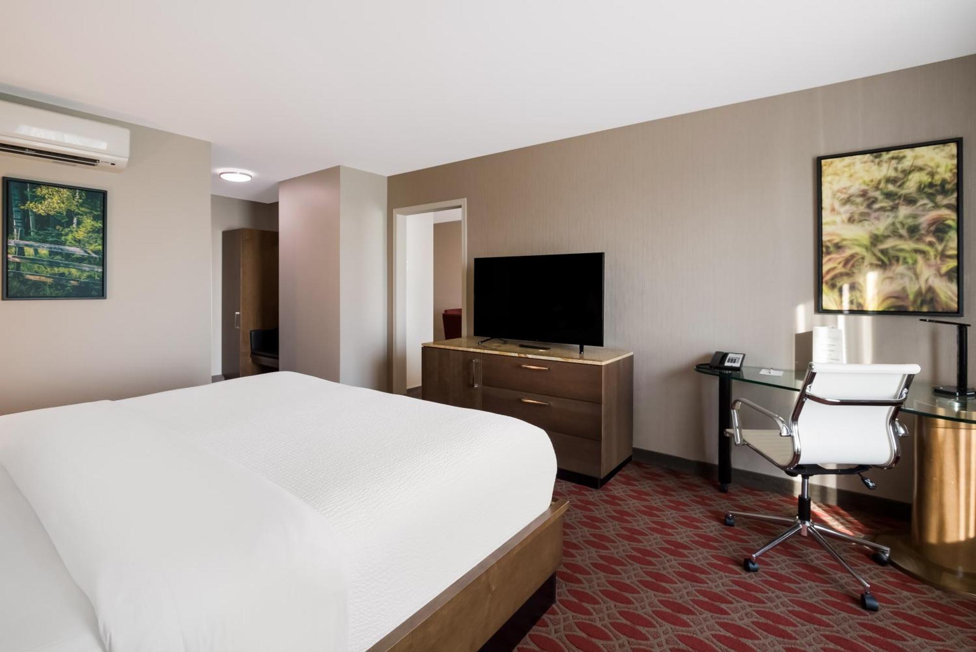 วินด์แฮม ดาร์เดน แคลกรี แอร์พอร์ต Hotel คาลการี ภายนอก รูปภาพ