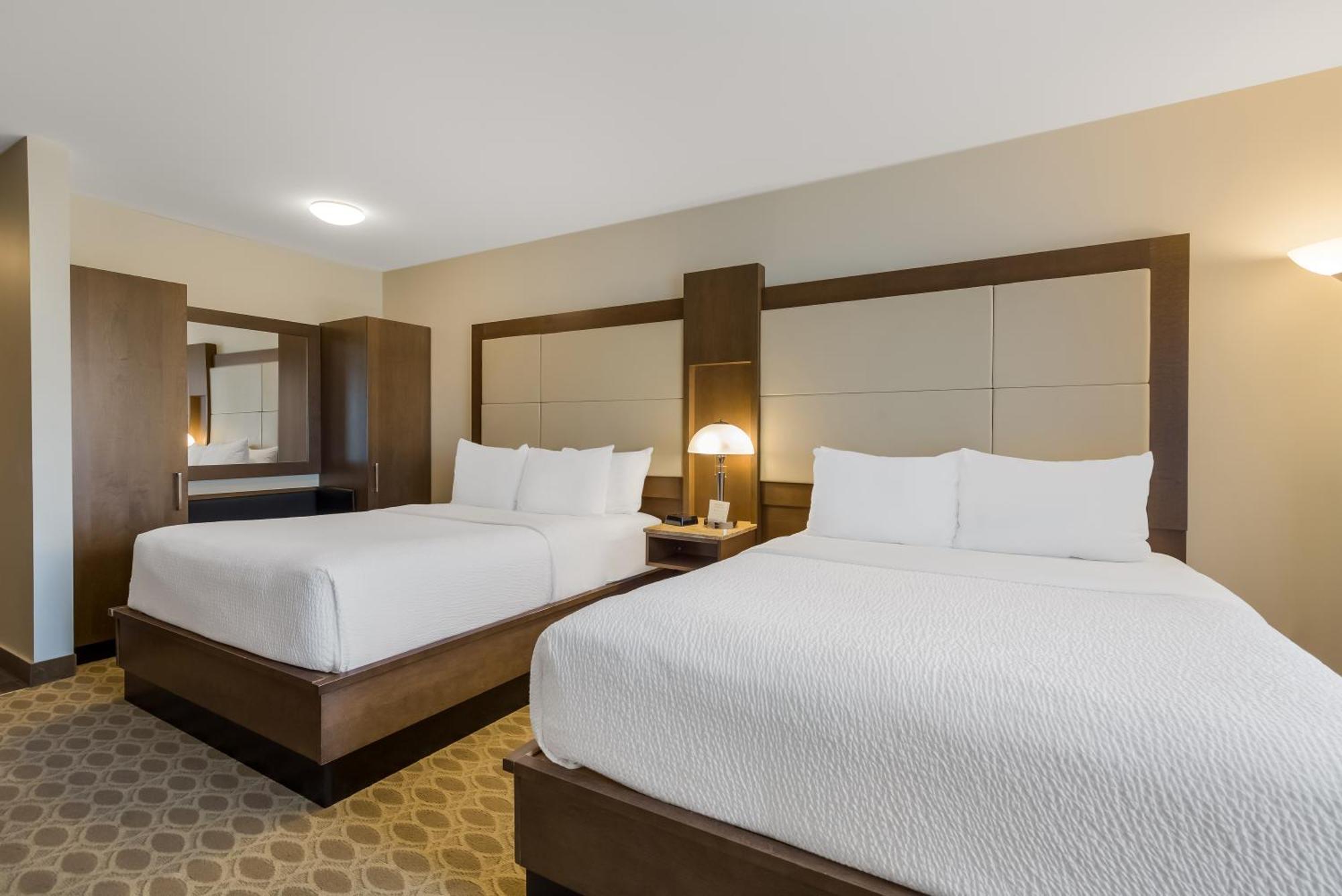 วินด์แฮม ดาร์เดน แคลกรี แอร์พอร์ต Hotel คาลการี ภายนอก รูปภาพ