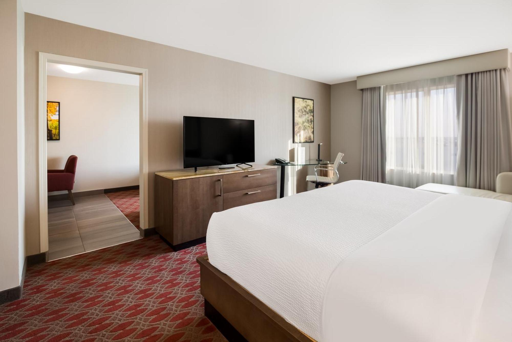 วินด์แฮม ดาร์เดน แคลกรี แอร์พอร์ต Hotel คาลการี ภายนอก รูปภาพ